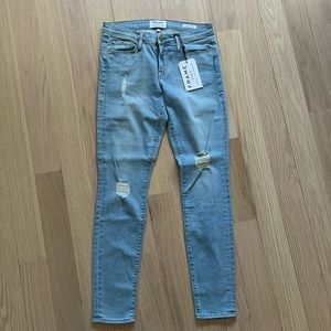 FRAME Le Skinny de Jeanne skinny leg‎ distressed jeans Color Islay Sz 27